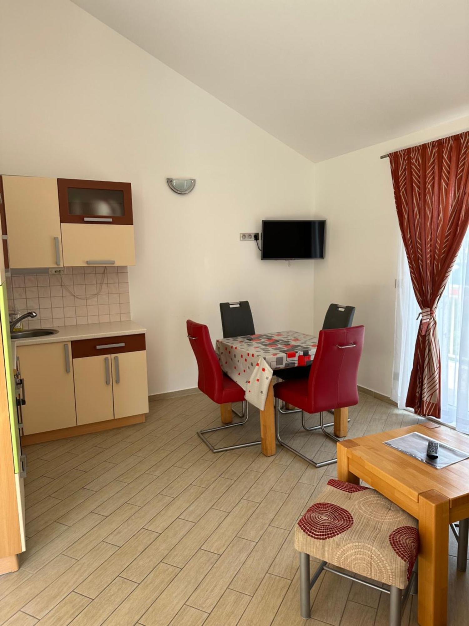 סלאנו Apartments Villa Eva מראה חיצוני תמונה