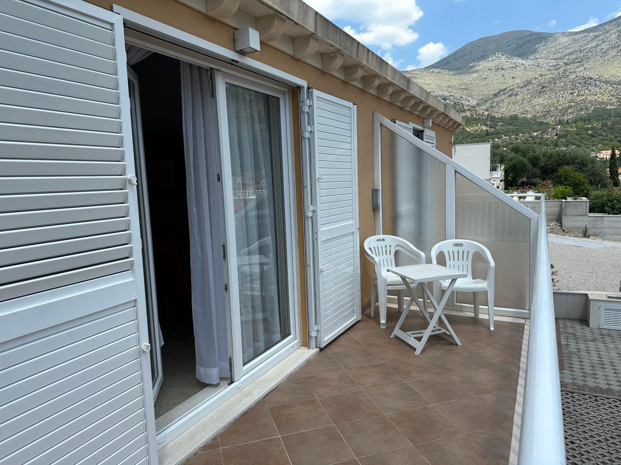 סלאנו Apartments Villa Eva מראה חיצוני תמונה