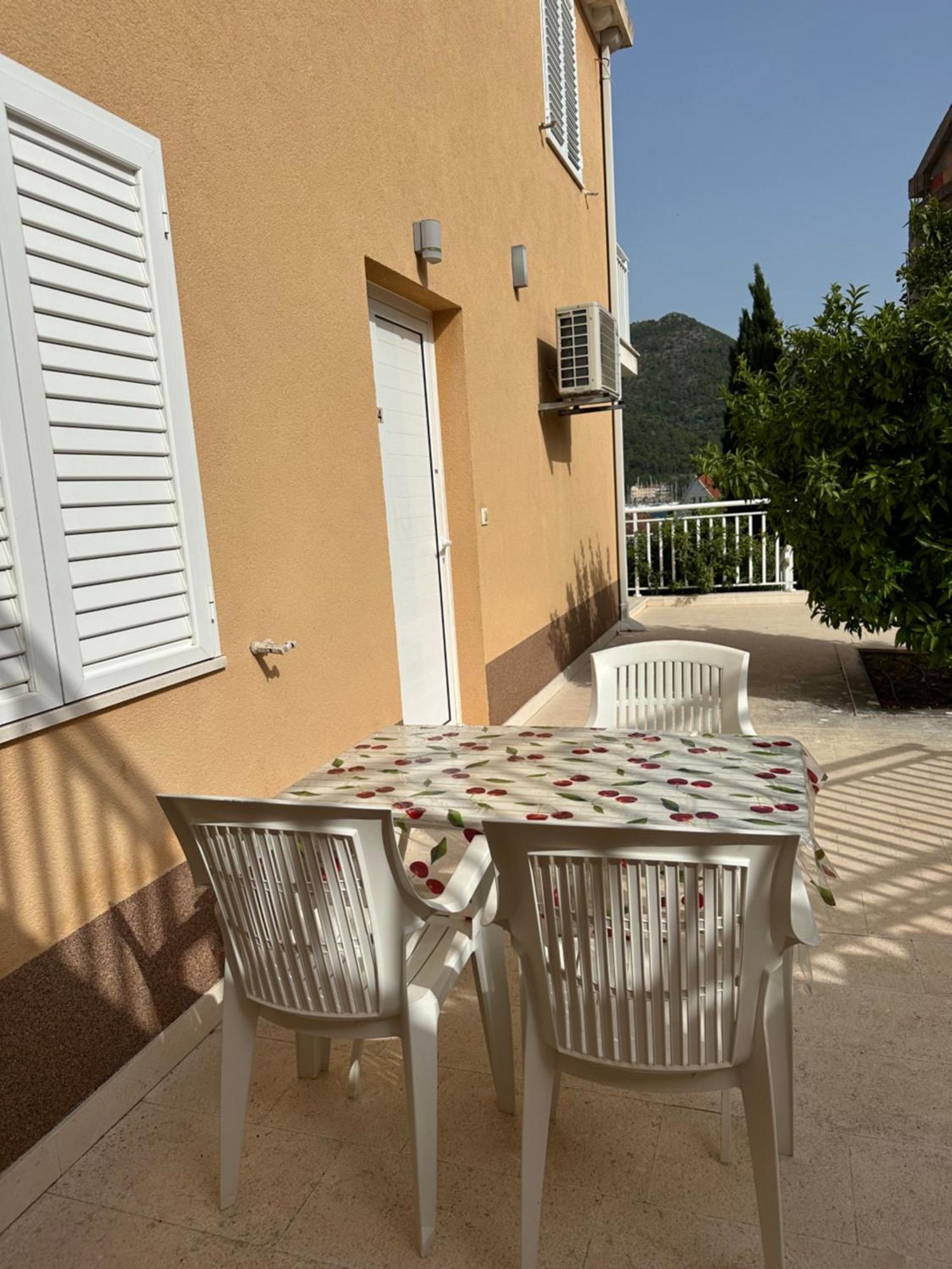 סלאנו Apartments Villa Eva מראה חיצוני תמונה