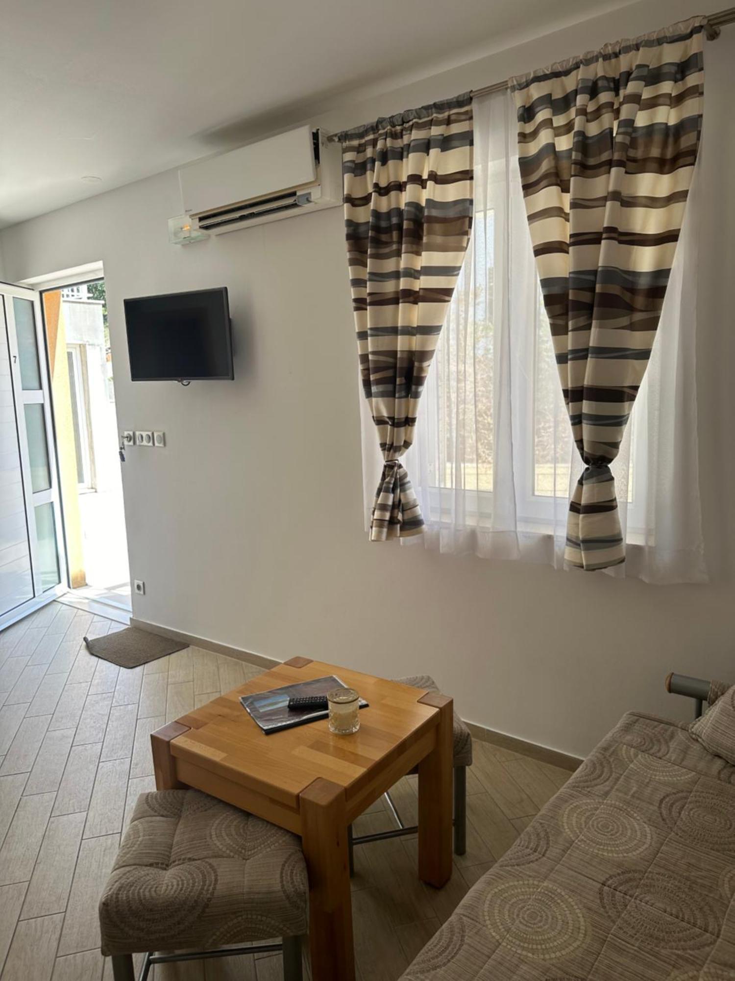סלאנו Apartments Villa Eva מראה חיצוני תמונה
