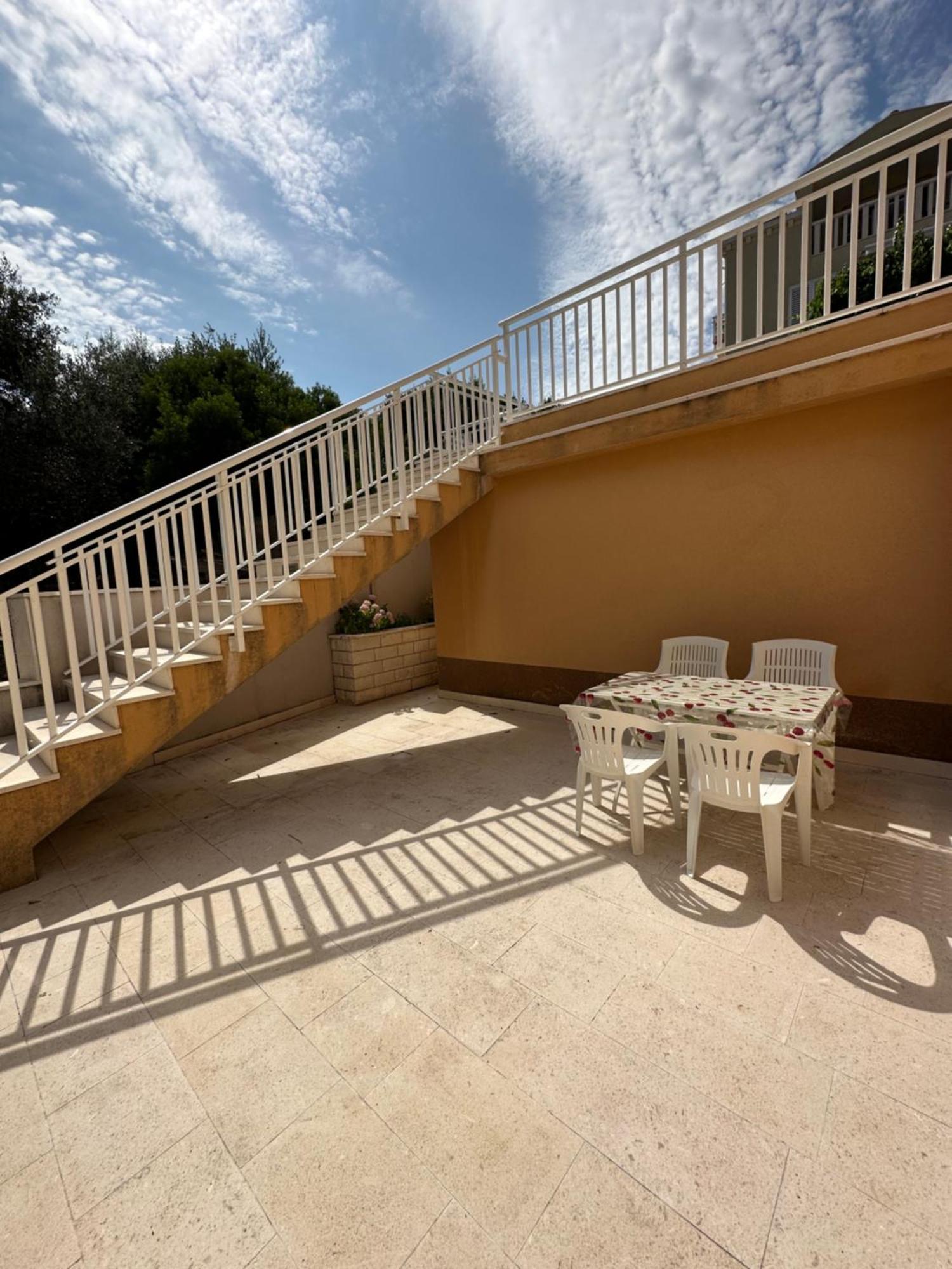 סלאנו Apartments Villa Eva מראה חיצוני תמונה