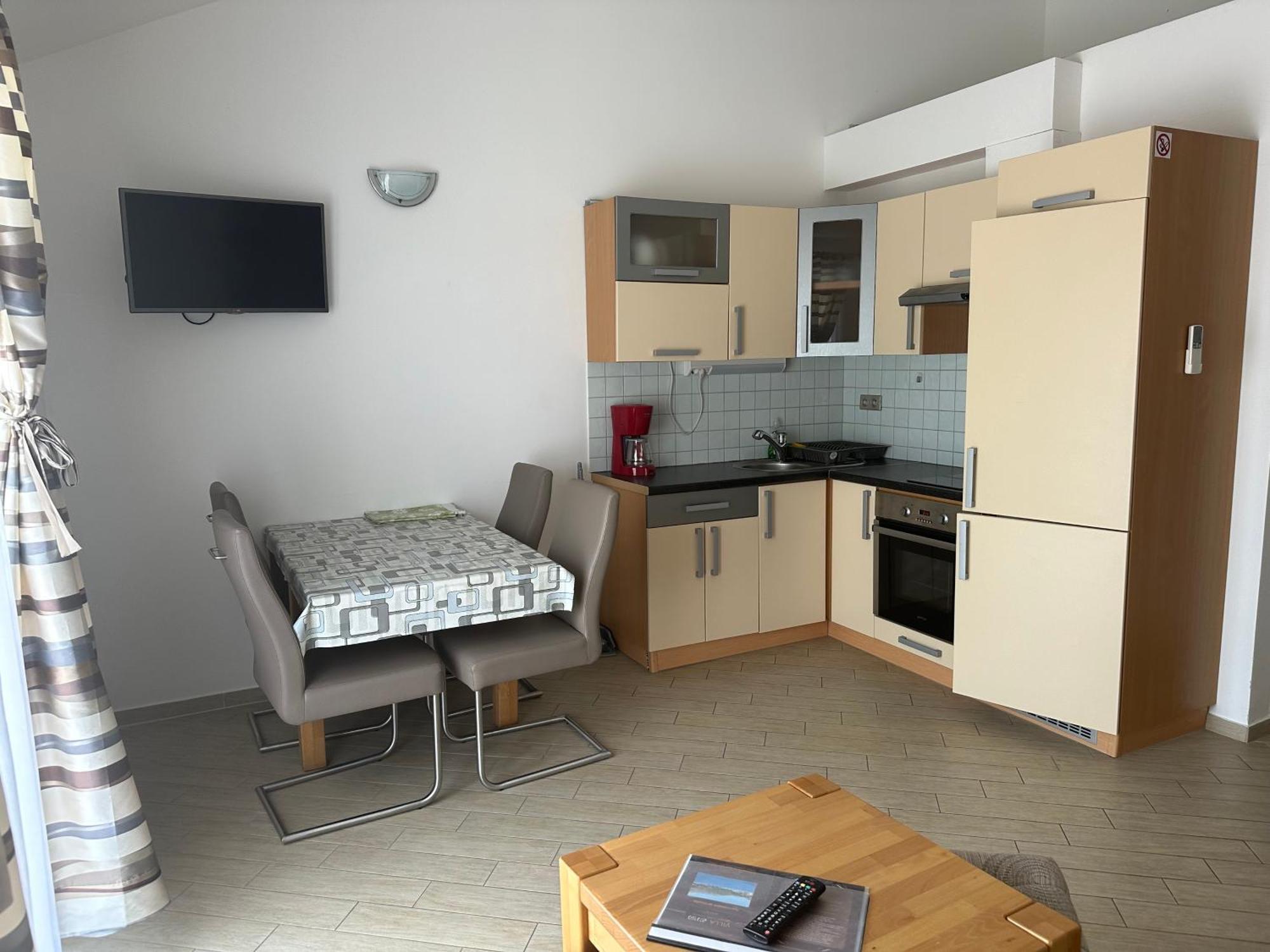 סלאנו Apartments Villa Eva מראה חיצוני תמונה