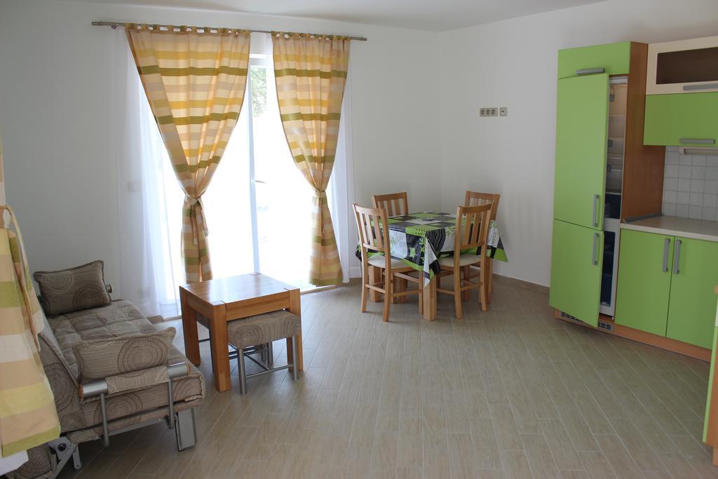 סלאנו Apartments Villa Eva חדר תמונה